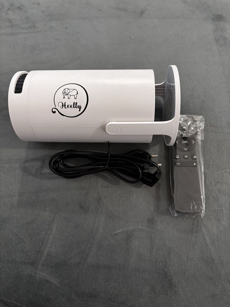 Mini Projektor Heelly – Jak Nowy!