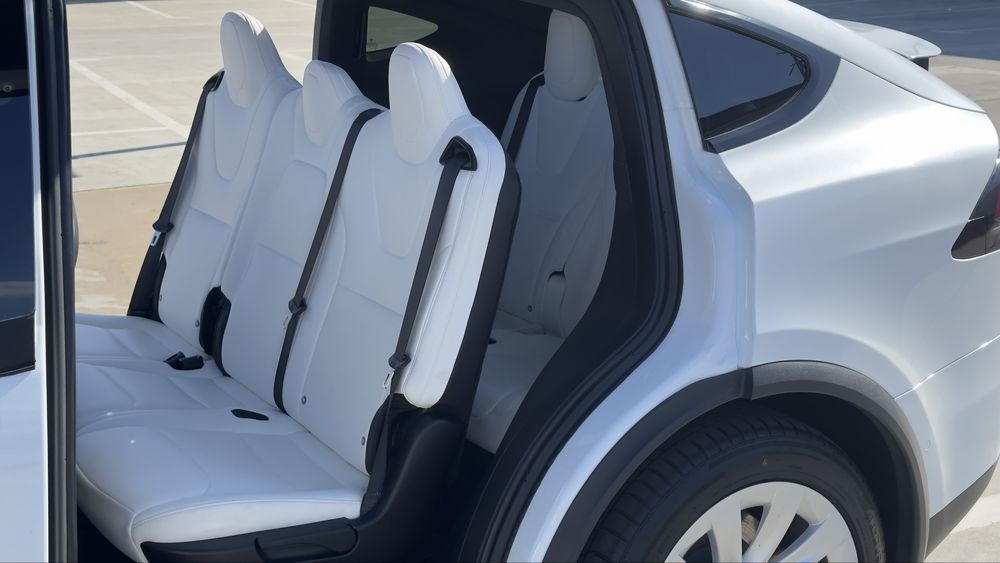Tesla Model X! 100Kw Long Range Dual Motor!