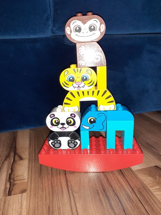 Lego duplo pociąg ze zwierzątkami 10955, cyferkami 10954 i równoważnia