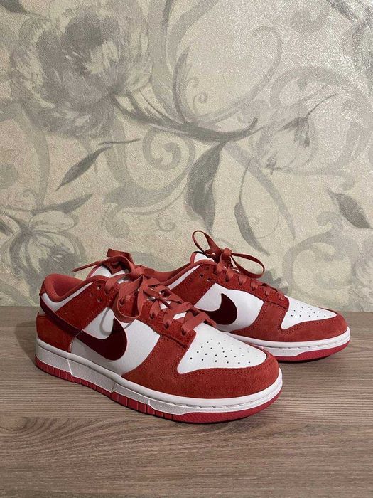 Nike Dunk Low Valentines Day White/Red 38/39 (24-25 cm)