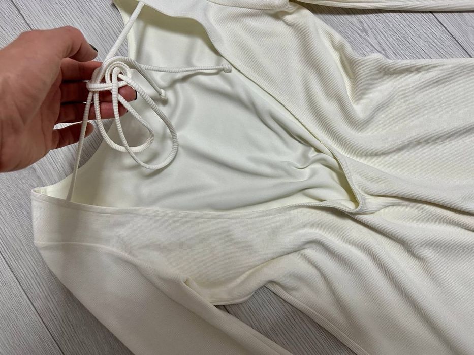 Zara Сукня вечірня молочний колір s-m в ідеальному стані