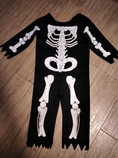 Продам костюмчик на скелетика