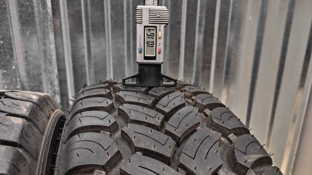 Шини 195/75R16C Vredestein.  Всесезонні. Continental