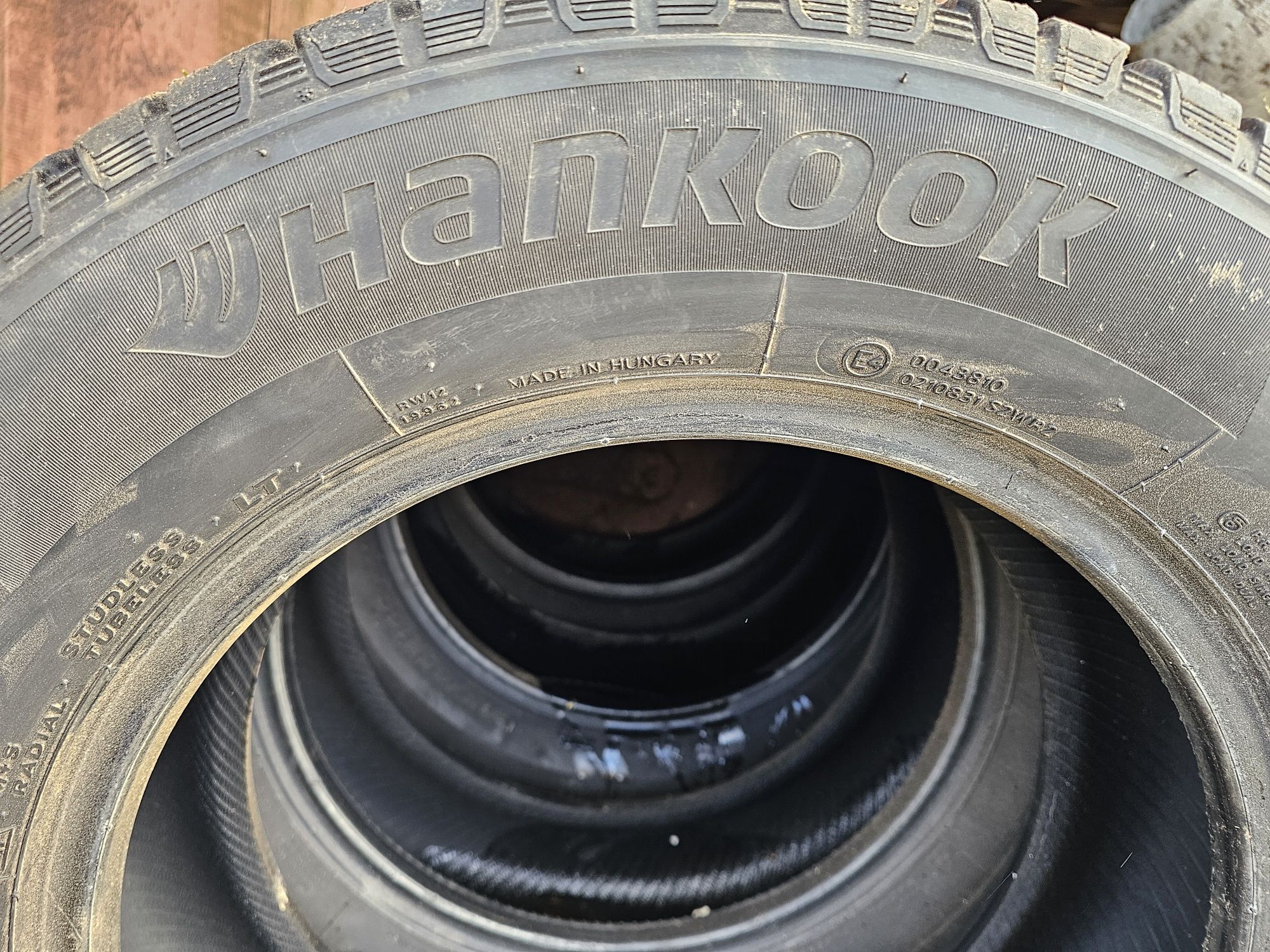 Opony zimowe Hankook 215/65R16C 106/104T