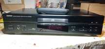 Odtwarzacz CD Denon DCD-635 z pilotem.