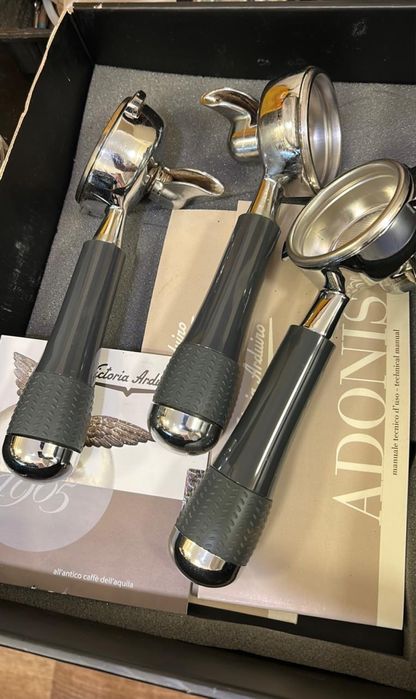 Професійна Кавоварка/Кавомашина Victoria Arduino Adonis +