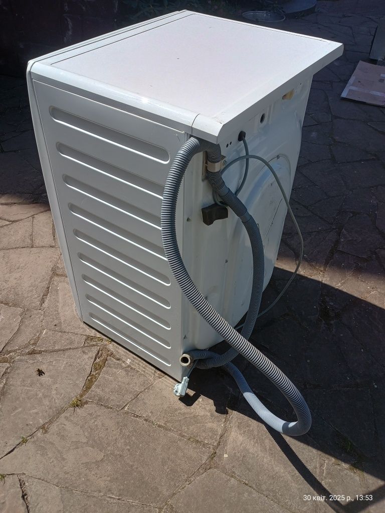Пральна машина AEG 8кг