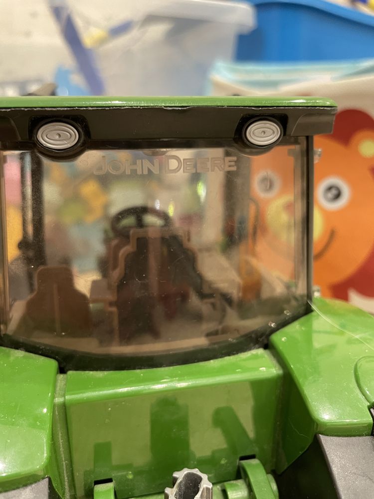 Трактор john deere
