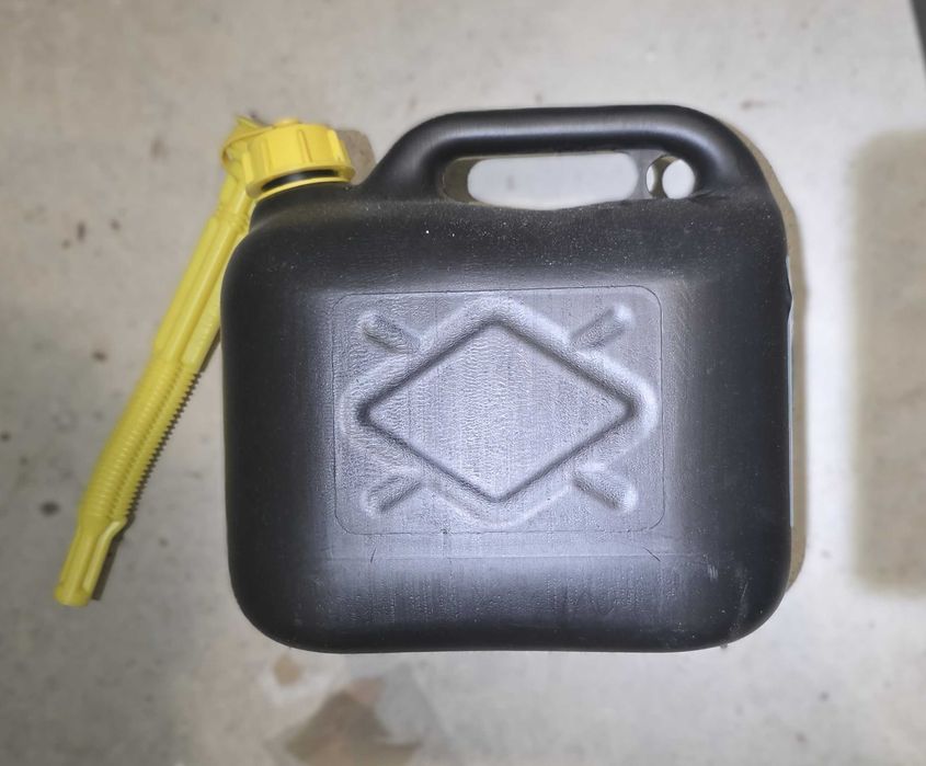 Kanister, pojemnik na paliwo 5l