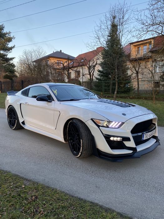 Ford Mustang 5.0 V8 • 2017 • 422 KM • 43 000 km • Doinwestowany