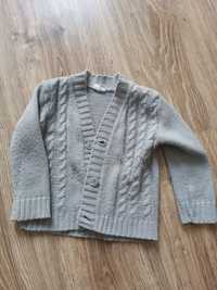 Sweterek dla chłopca w rozmiarze 74