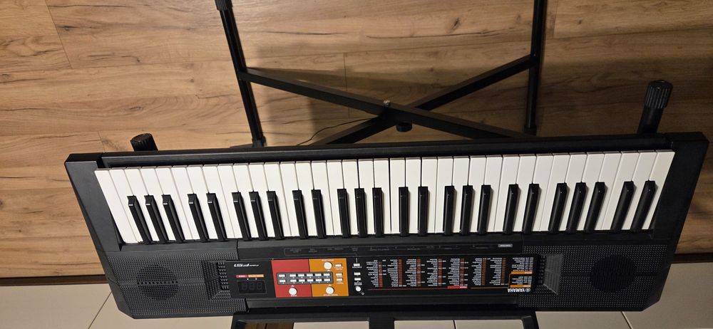 Keyboard Yamaha PSE F51