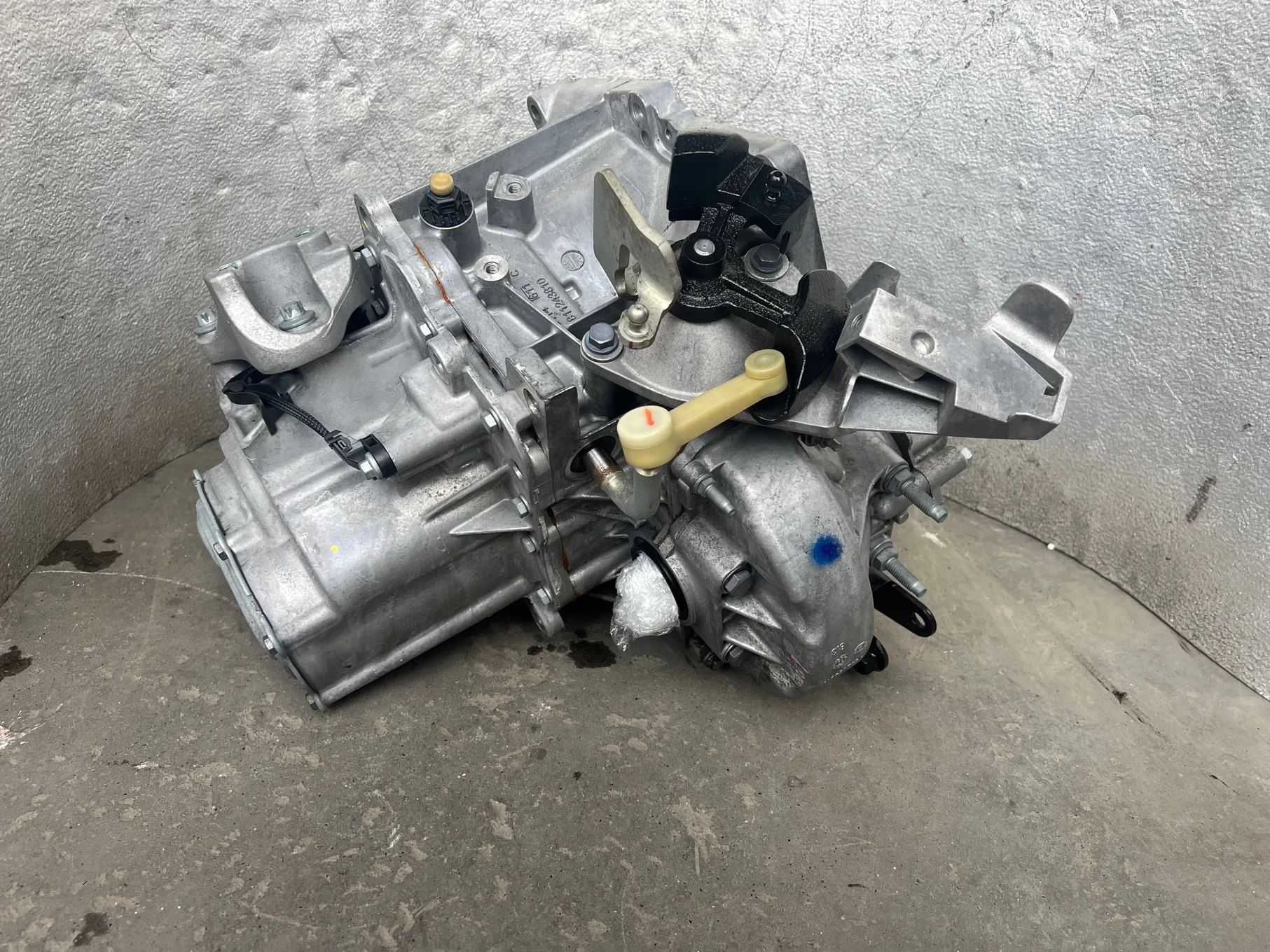 SKRZYNIA BIEGÓW 20V248 PEUGEOT 208 2008 OPEL CROSSLAND X 1.2 PURETECH THP