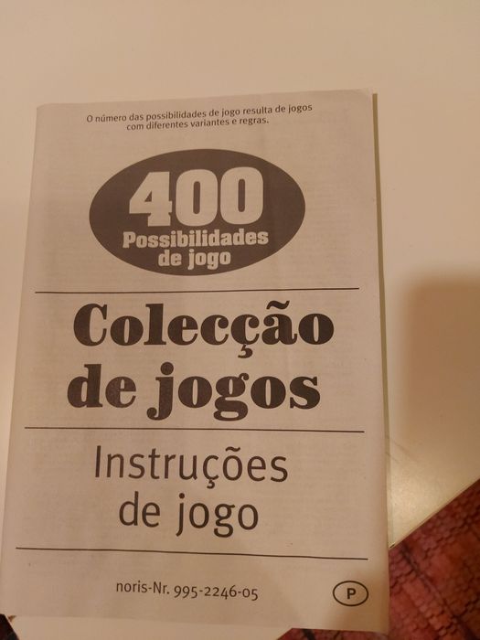 Tabuleiros/ caixas de jogos de mesa