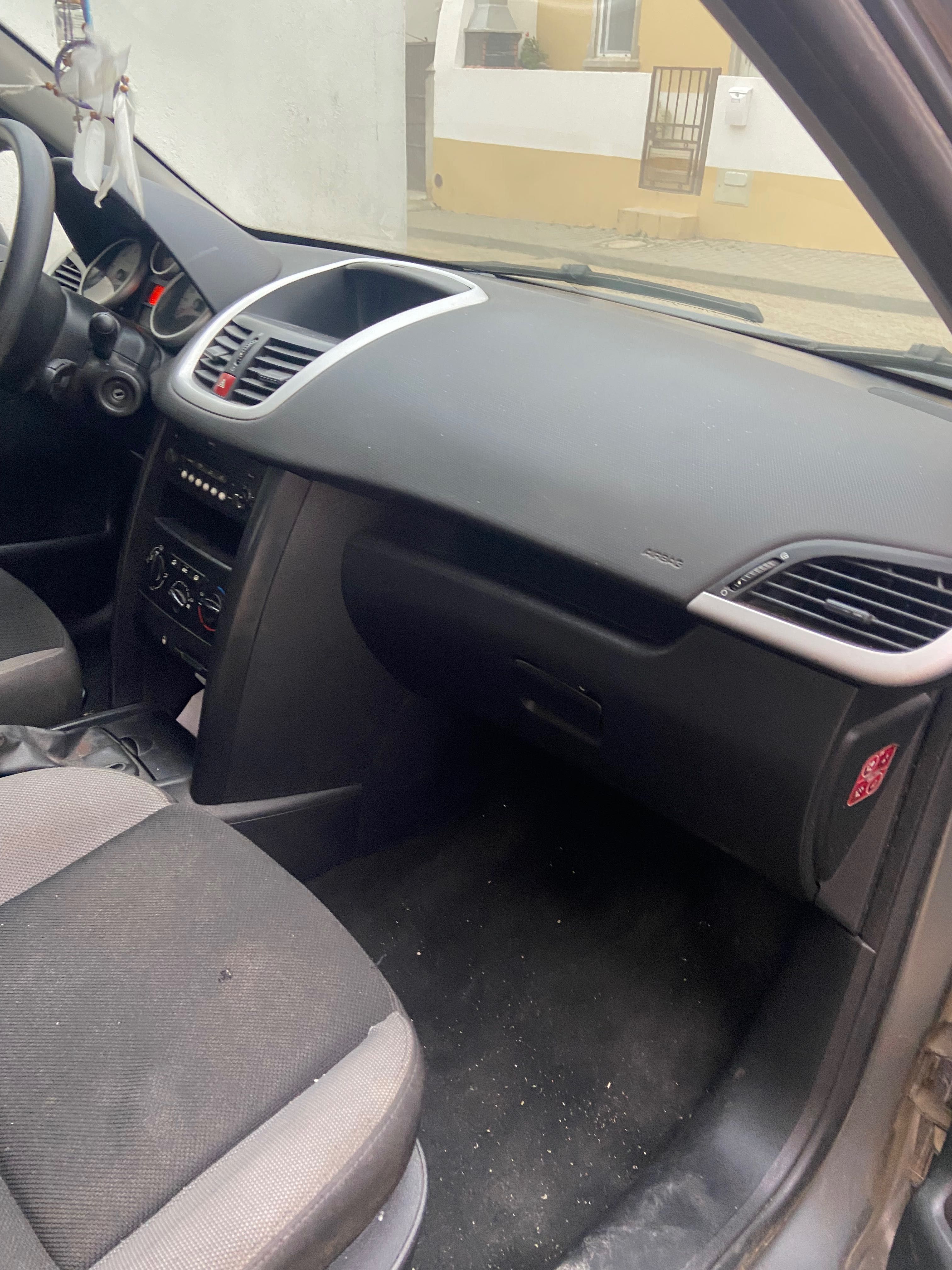 Vendo Pegeut 207 HDi