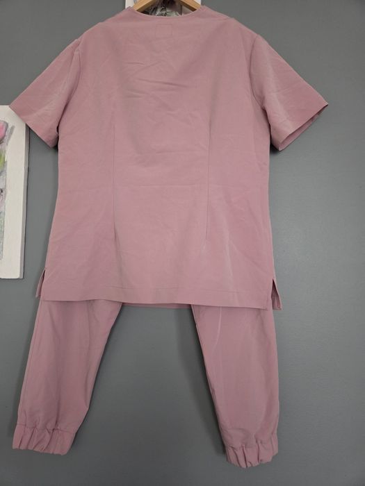 Scrubs komplet odzieży medycznej Medka