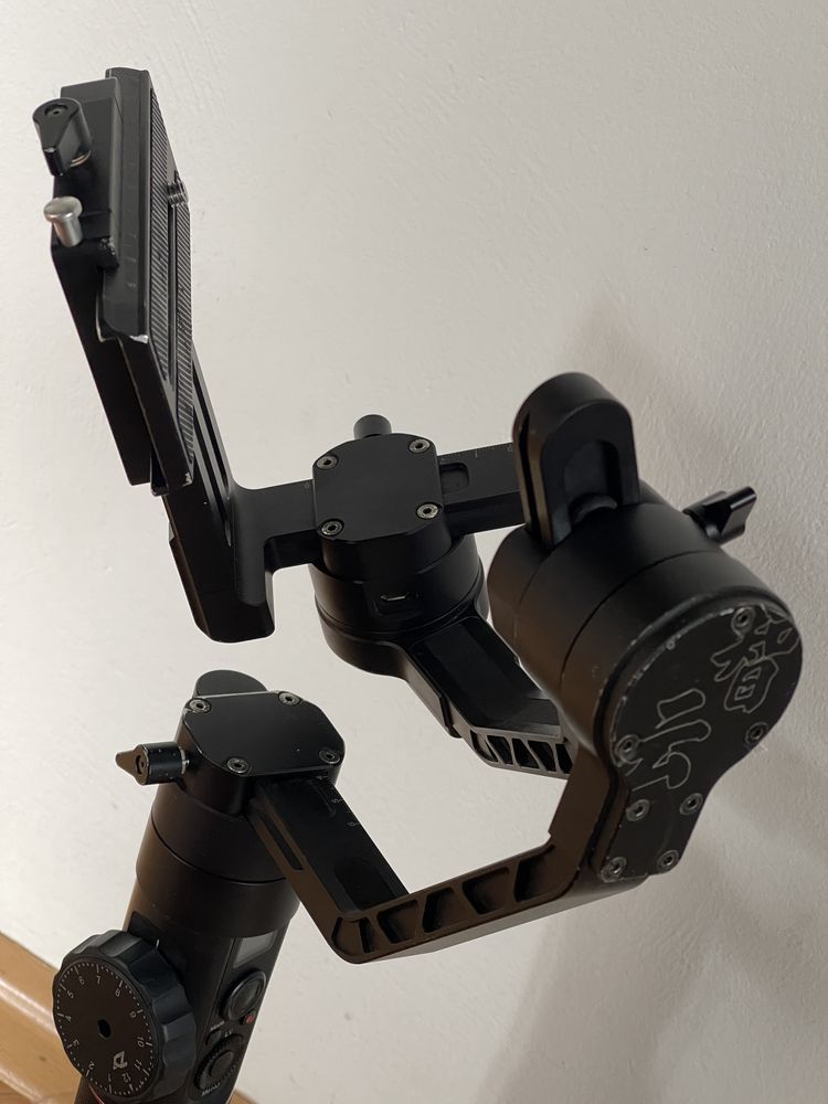 Gimball Zhiyun Crane 2