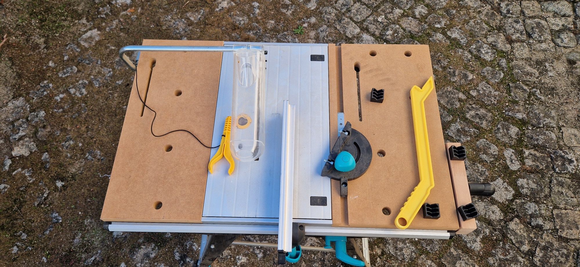 Bancada de trabalho desdobrável WOLFCRAFT MASTER CUT 1500