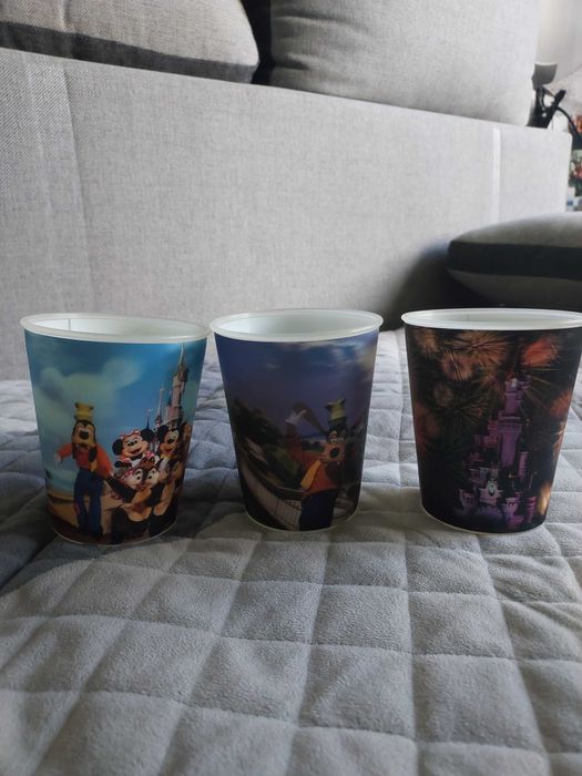 Kubki plastikowe trójwymiarowe Disneya Mcdonald 3 sztuki