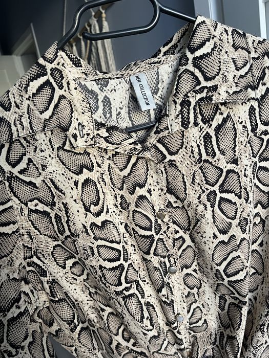 Koszula w wężową skórkę z wiązaniem