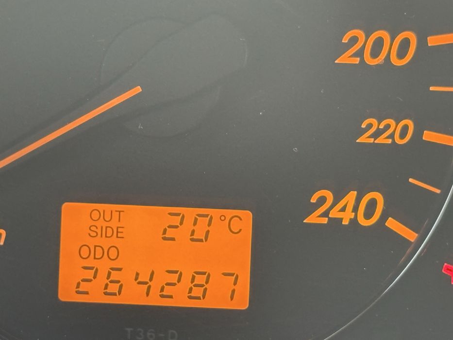Sprzedam toyotę avensis 2.0 D4D 2008 rok.