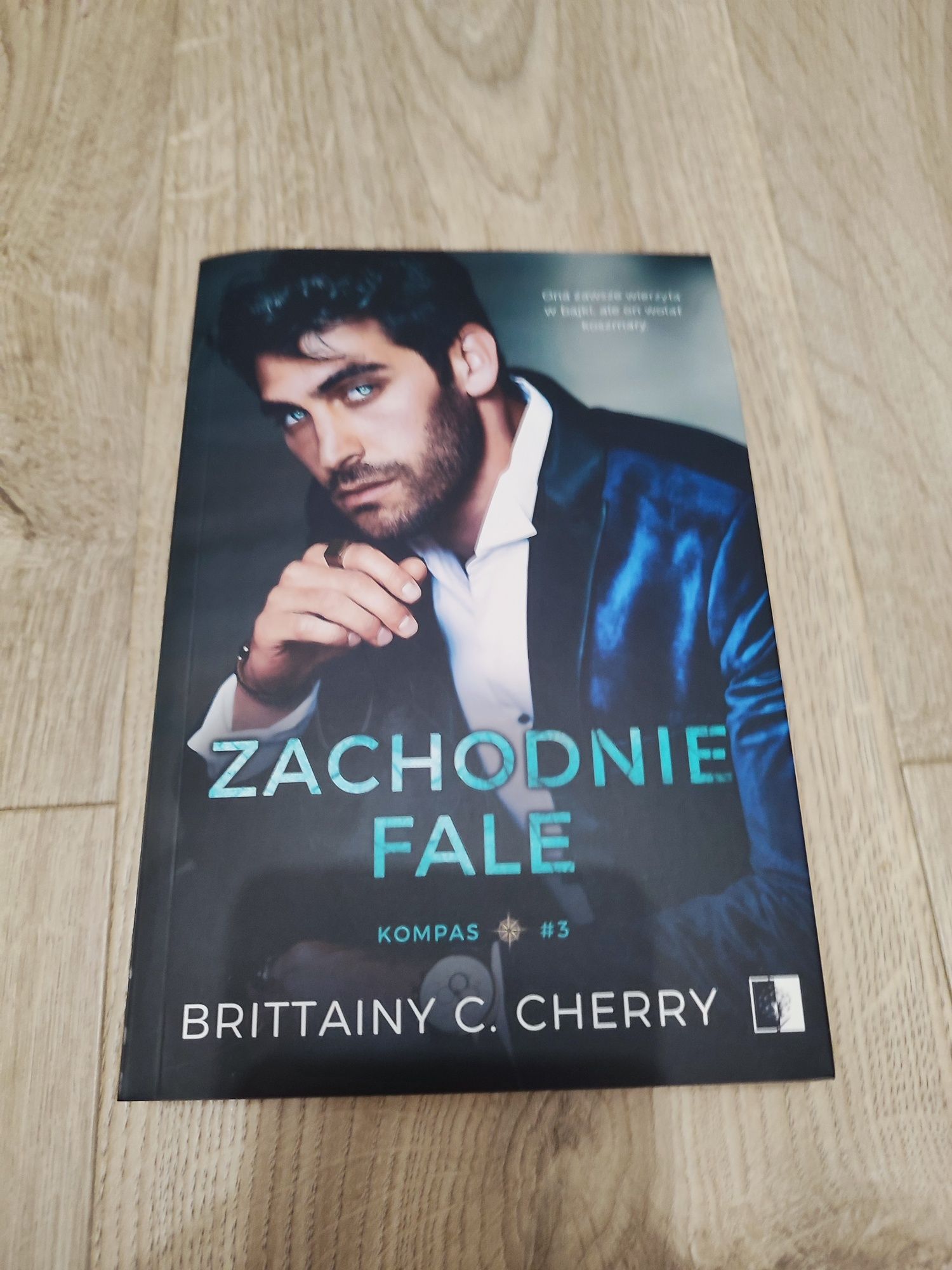 Brittainy C. Cherry -" zachodnie fale "