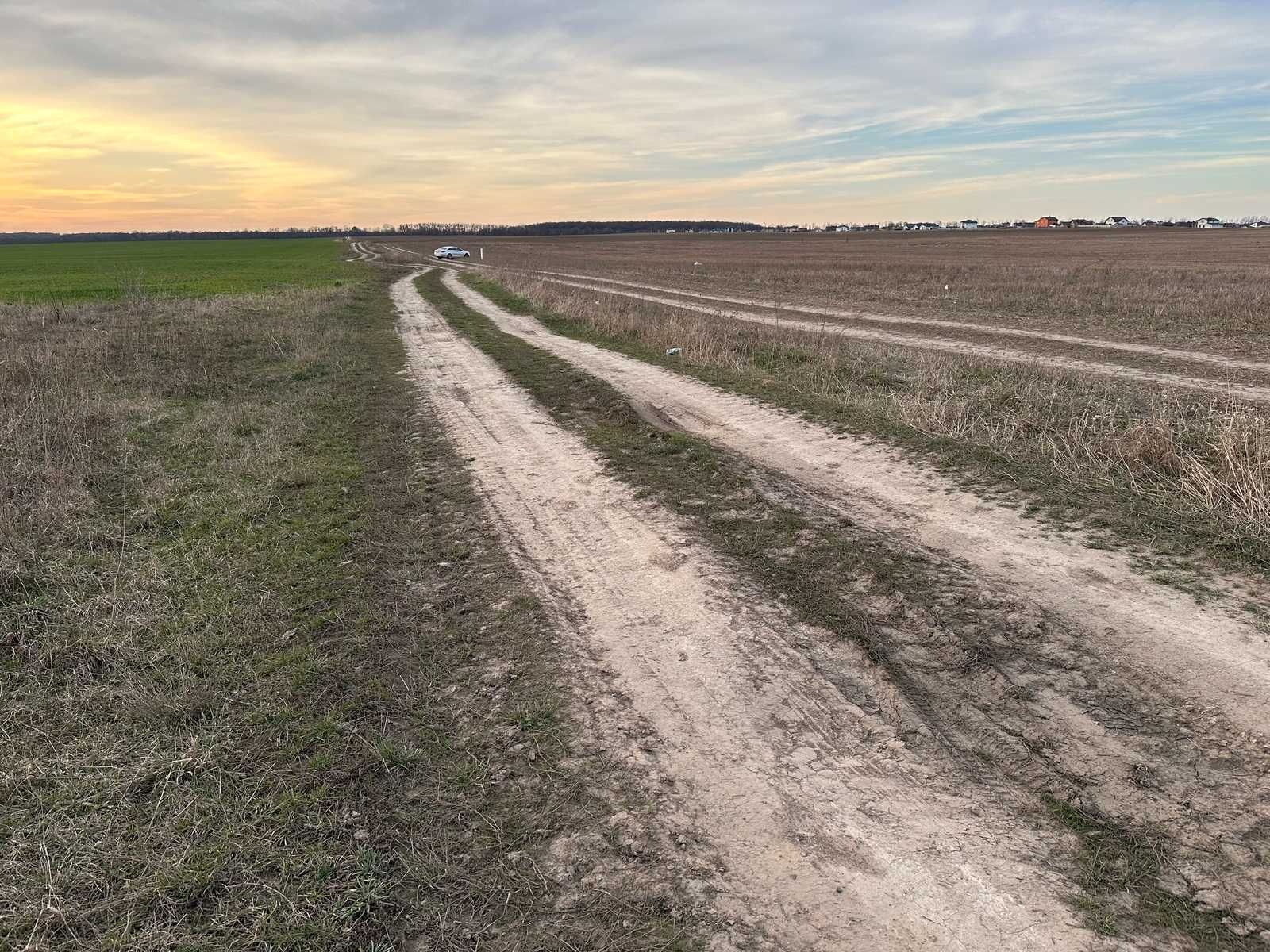 Продається земельна ділянка в Агрономічному