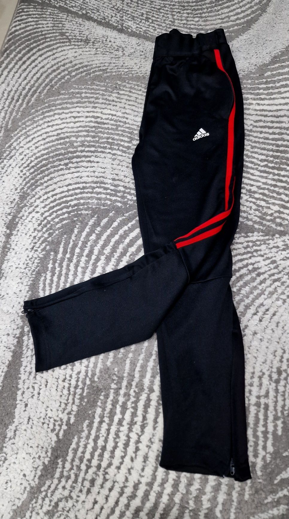 Spodnie dresy"Adidas".