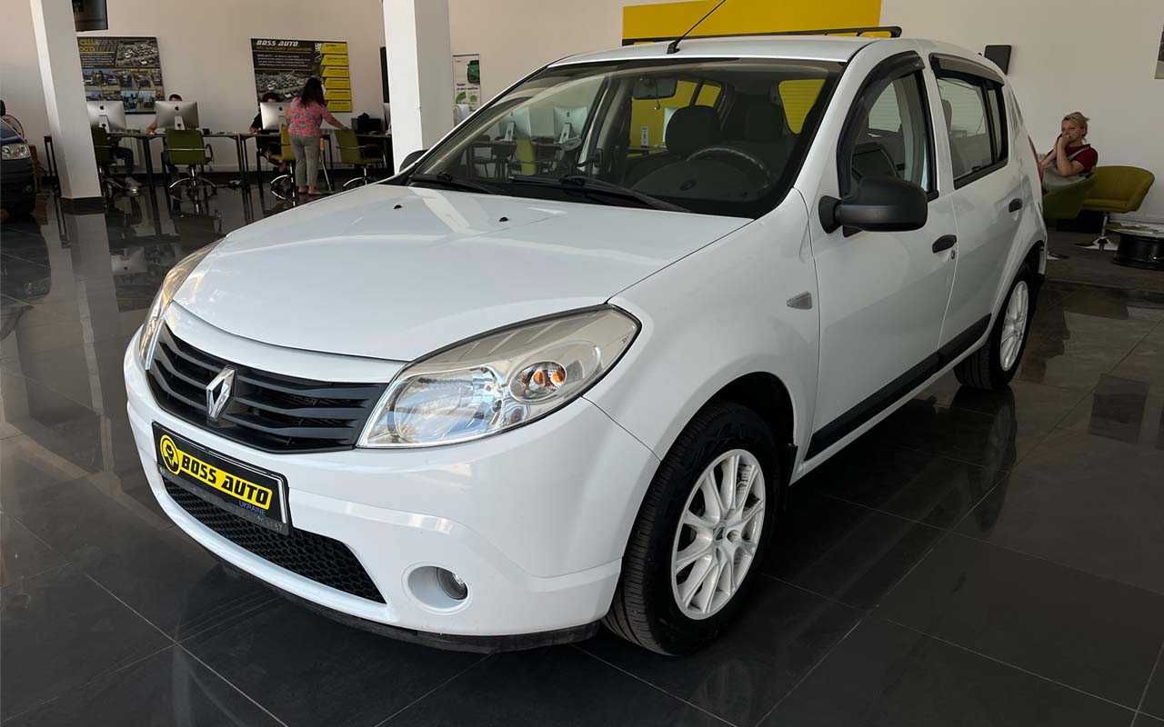 Renault Sandero 2011