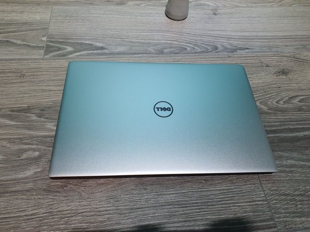 DELL XPS 13 9350 dotyk, bardzo ładny