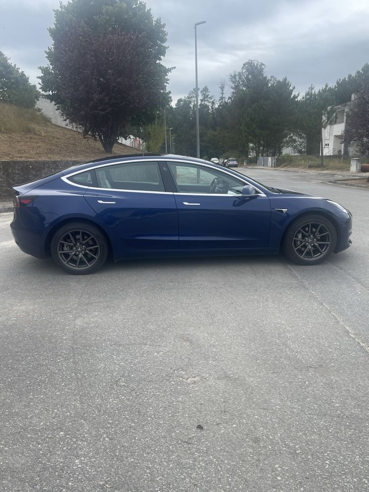 Tesla Model 3 Long Range Dual Motor AWD