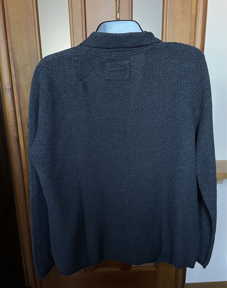 sweter marki Calamar