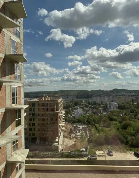 Продається панорамна 1 кім. квартира у Viking Hills вул.Щурата