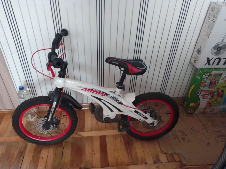 Продам дитячий велосипед