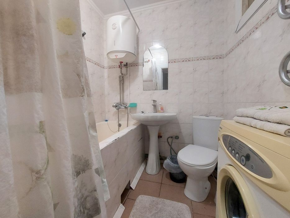 Бюджетна квартира в районі готелю Лучеськ( Відродження)