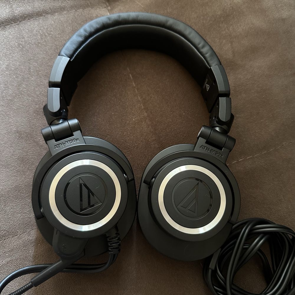 Студійні навушники ATH-M50x STS