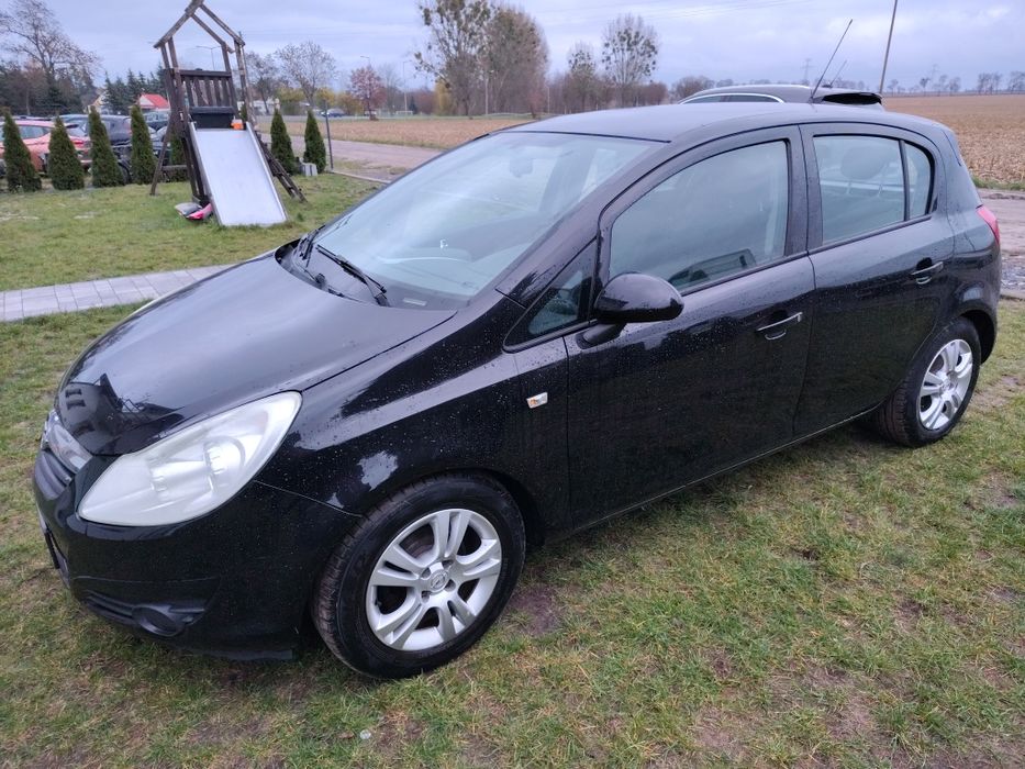 Opel Corsa 1.2 klima 2 kluczyki ksiazka