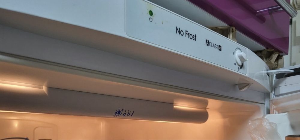 Холодильние Indesit no frost