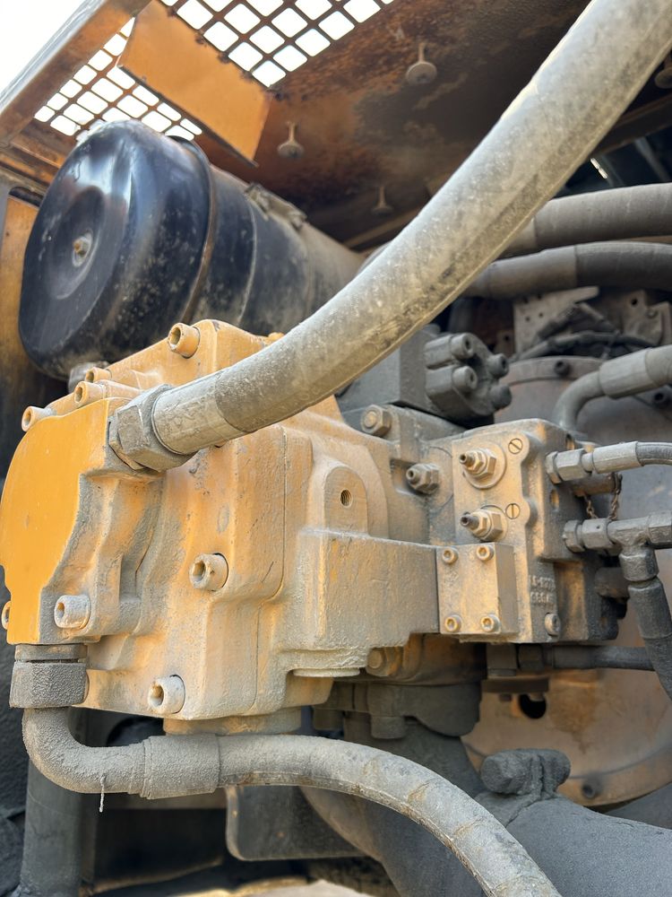 Liebherr R924B pompa hydrauliczna LPVD107 do koparki liebherr R924B