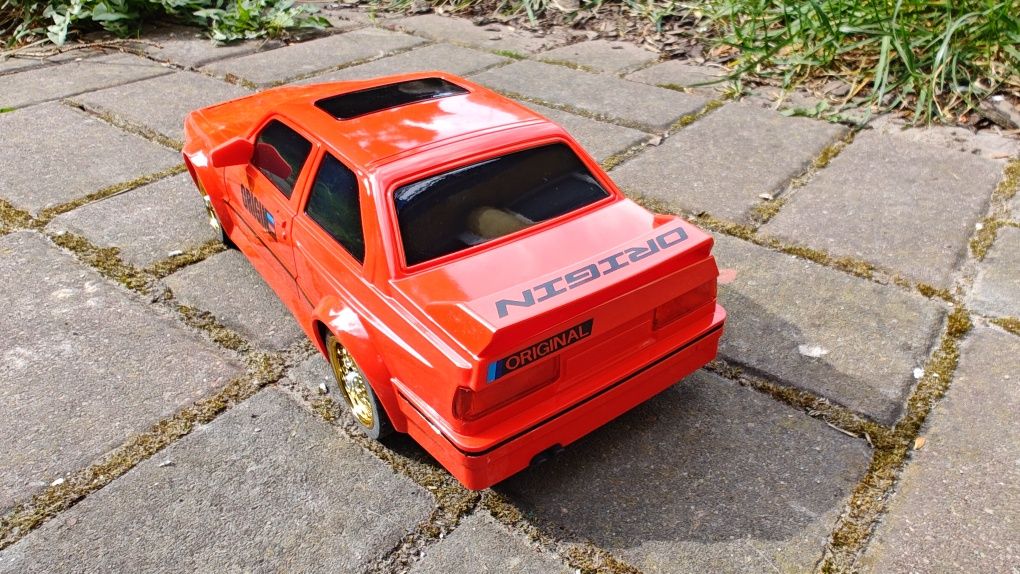 Samochód zdalnie sterowany RC BMW E30 M3 do Driftu Evo Neony Driftowan
