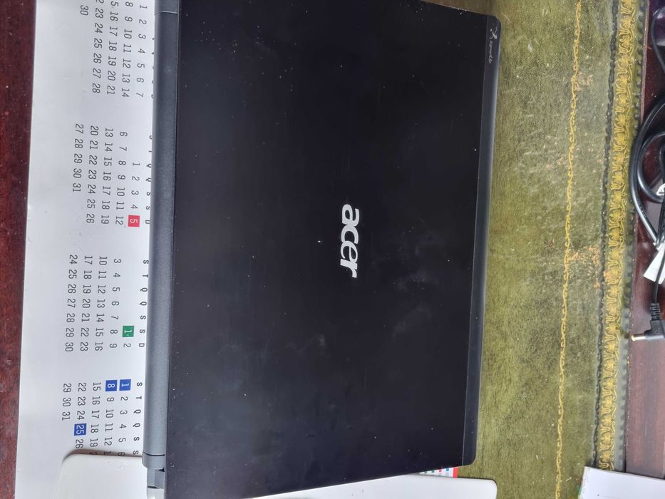 computador Acer usado