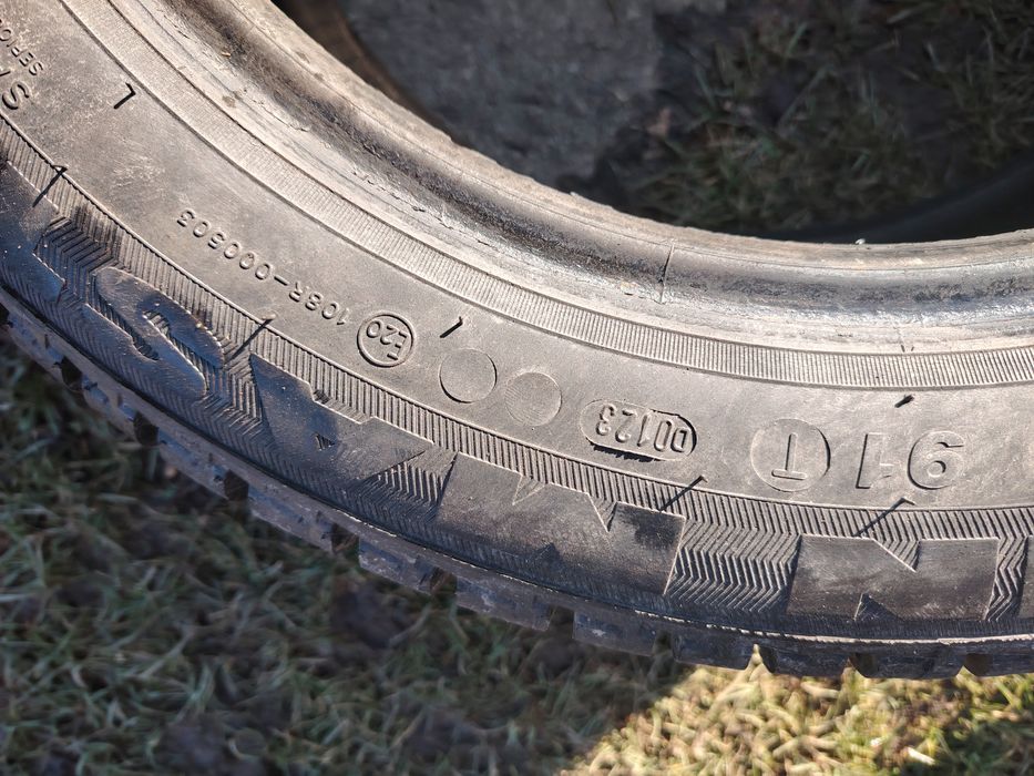 Opony zimowe 255/50 r 16