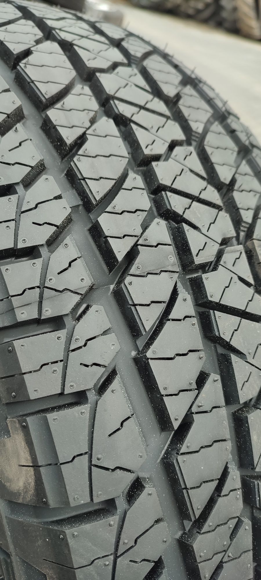 265/70R16 4x4  RXQUEST AT21 wielosezonowe białe napisy 4x4