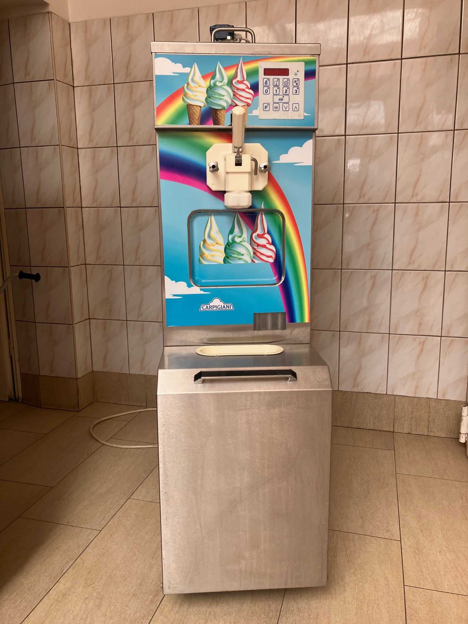 Automat, maszyna do lodów carpigiane  Colore