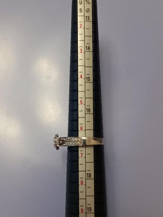 Золотое кольцо 14 к с бриллиантами 0.52кт