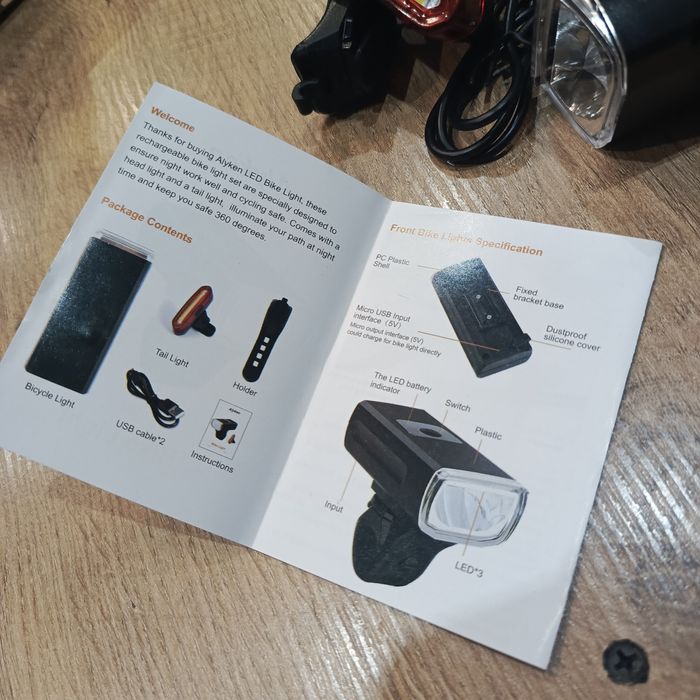 Komplet oświetlenia do roweru przód i tył z mocowaniami ładowane