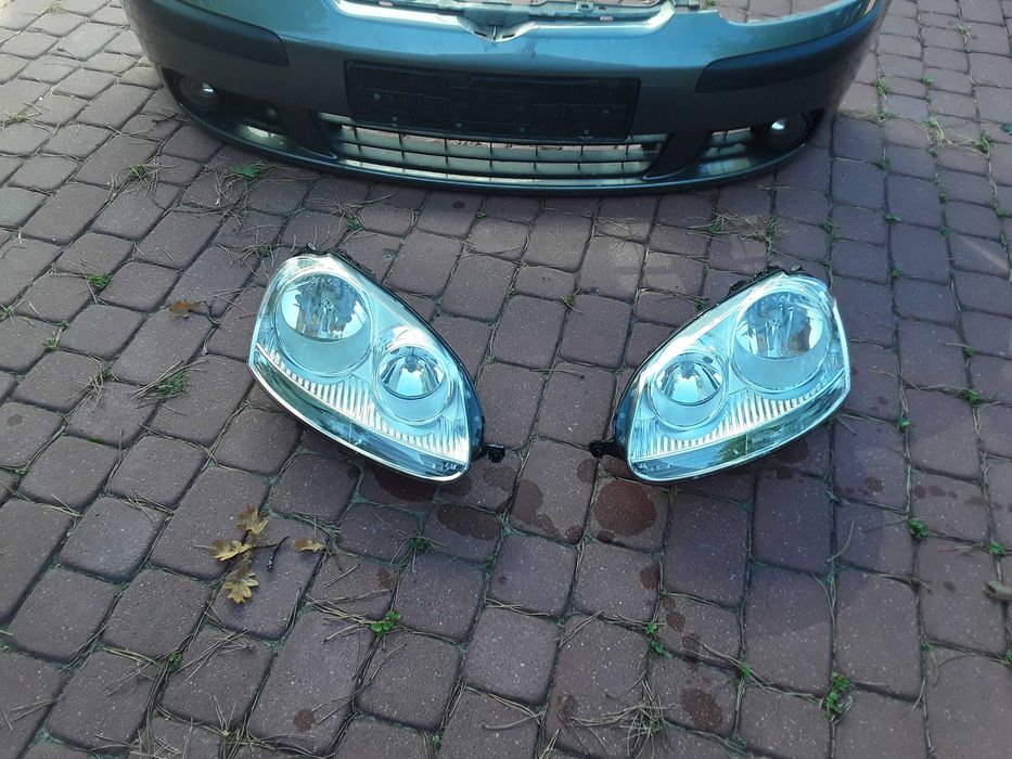 Lampa prawy lewy przód vw golf V