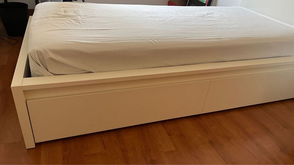 Cama solteiro com 2 gavetões e colchão
