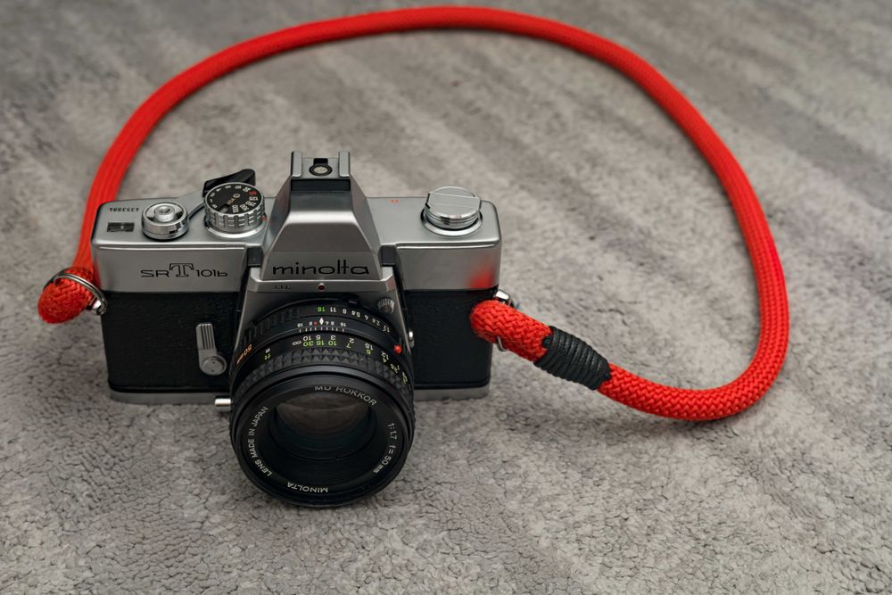 Minolta SRT 101b + Rokkor 50mm - f/1.7[testada e limpa]