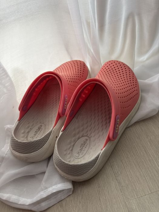 Крокси на ногу 23.5 см